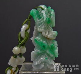 翡翠白菜蝙蝠玉項鏈 傳統與祥瑞的完美融合